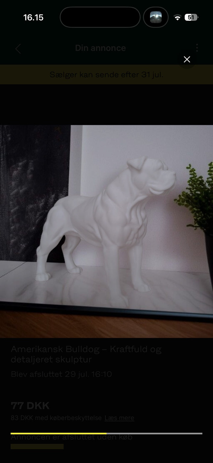 Hvid amerikansk bulldog figur fra siden