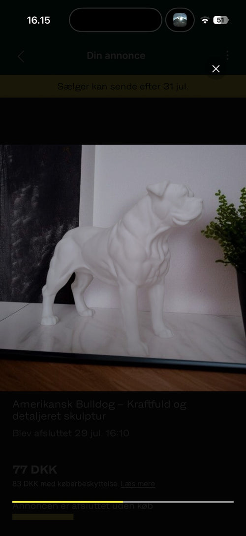 Hvid amerikansk bulldog figur fra siden