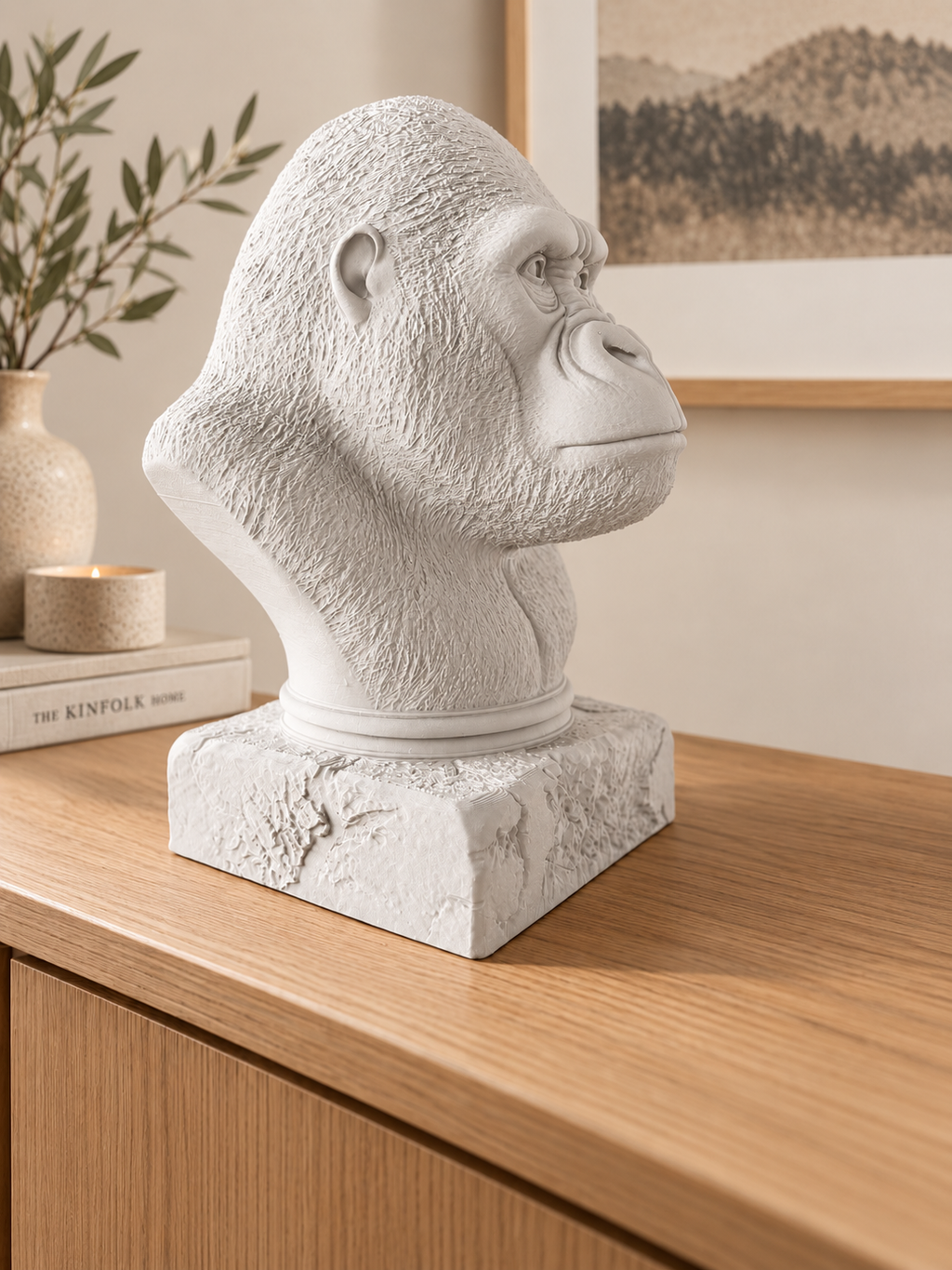 Gorilla buste i mat hvid set fra siden