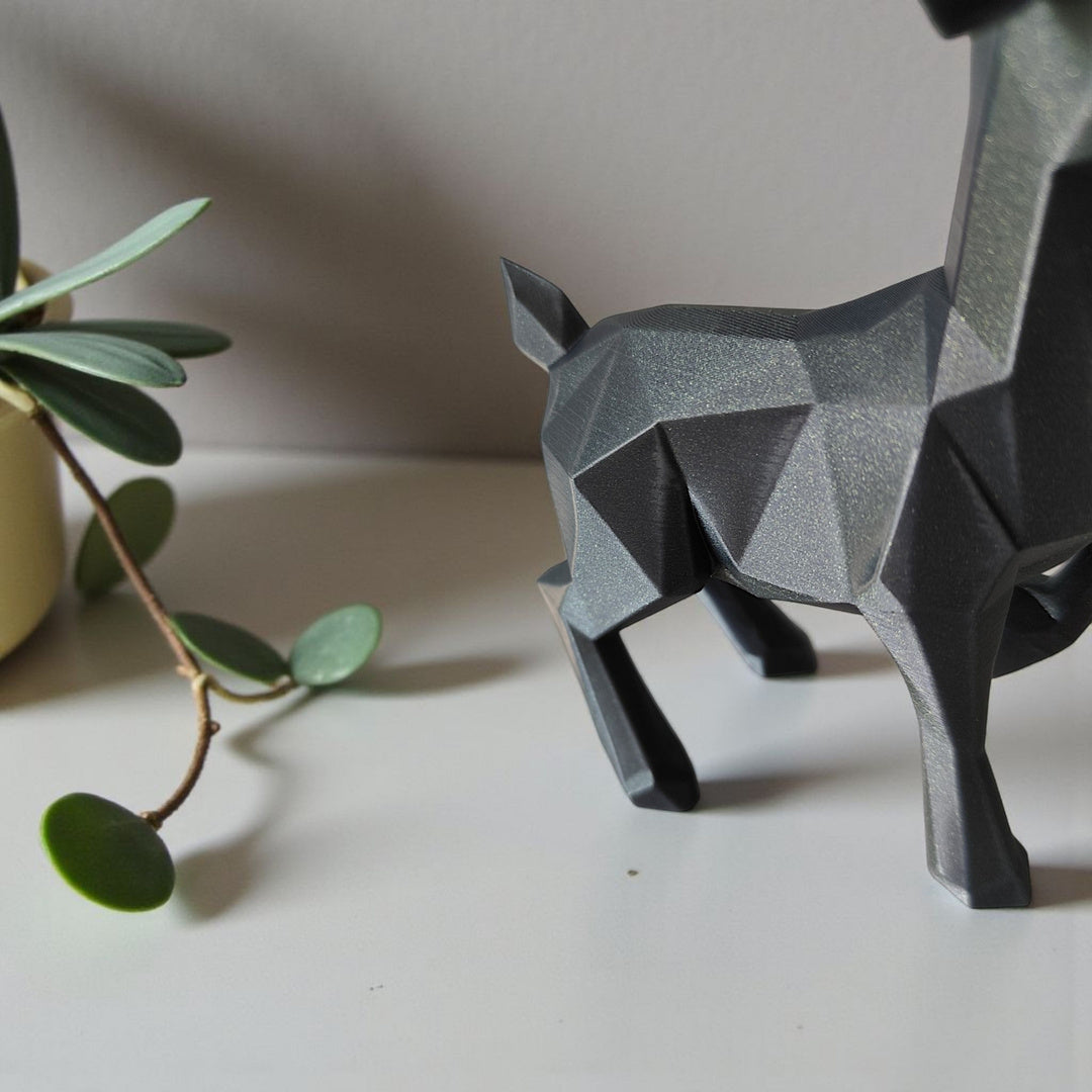 Geometrisk hjort figur i mat sort